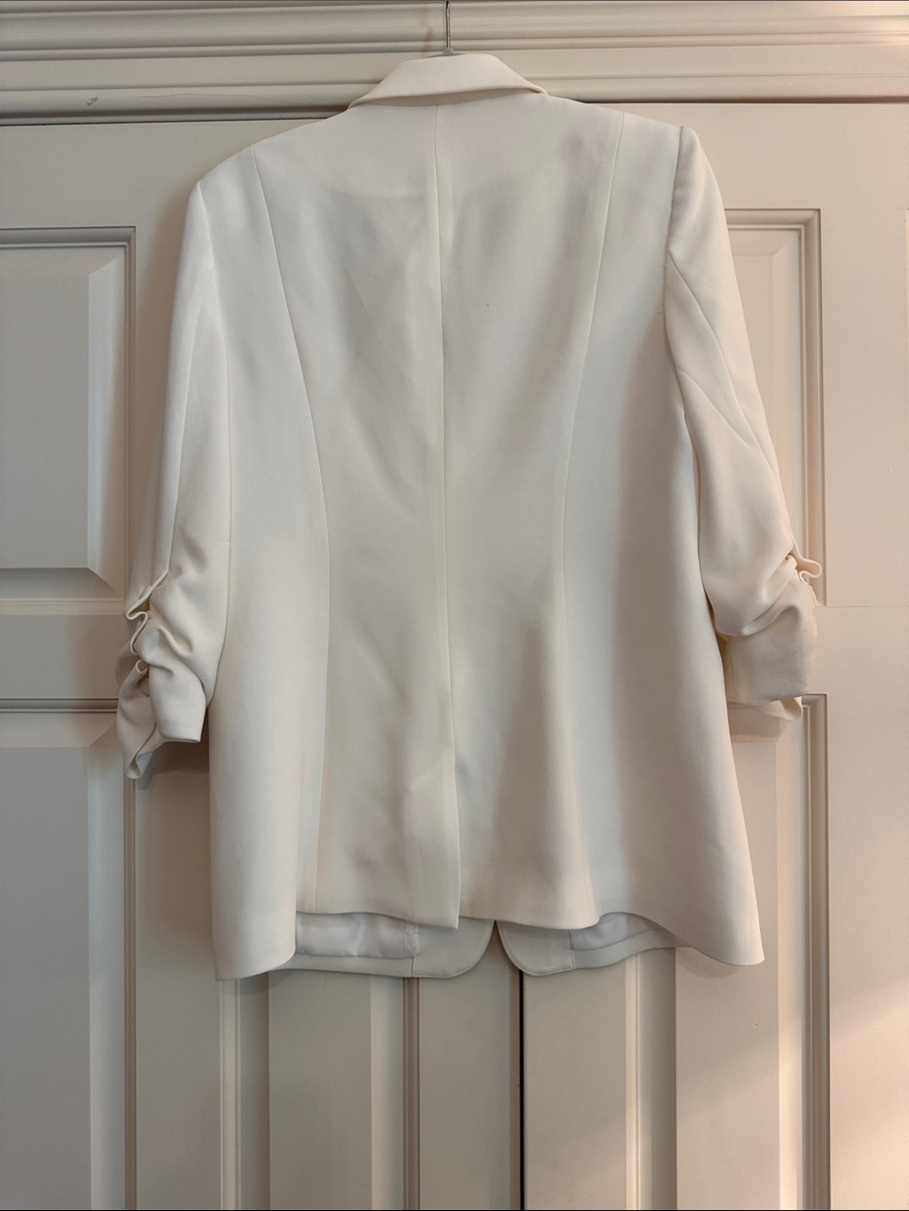 cinq à sept White Women's Blazer size 10 - Picture 2 of 8